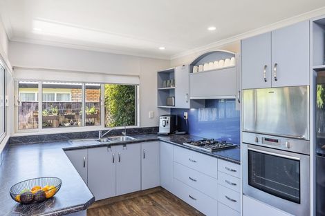 Photo of property in 10 Glen Loch Place, Paraparaumu, 5032