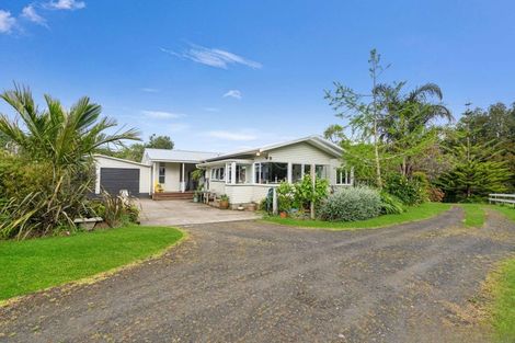 Photo of property in 124 Opouteke Road, Kaihu, 0379