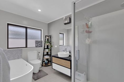 Photo of property in 4 Sharpley Place, Chartwell, Hamilton, 3210