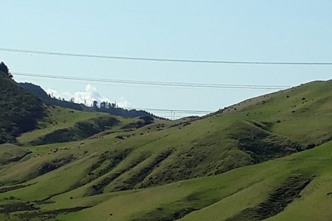 Photo of property in 146 Amesbury Drive, Churton Park, Wellington, 6037