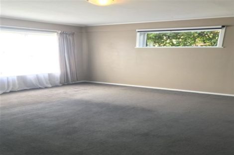 Photo of property in 19 Hartley Terrace, Massey, Auckland, 0614
