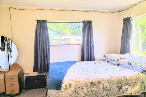 Photo of property in 32 Kirkland Street, Green Island, Dunedin, 9018
