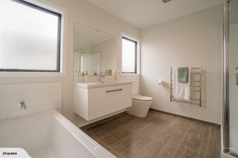 Photo of property in 40 Onekiritea Road, Hobsonville, Auckland, 0616