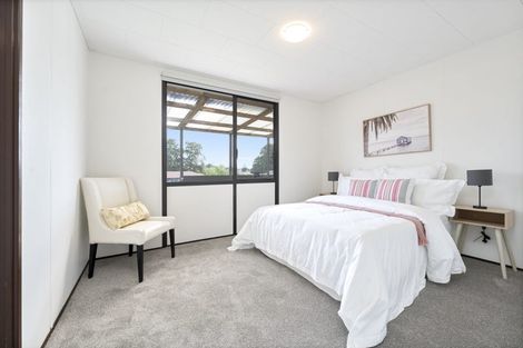 Photo of property in 11 Starforth Place, Henderson, Auckland, 0612