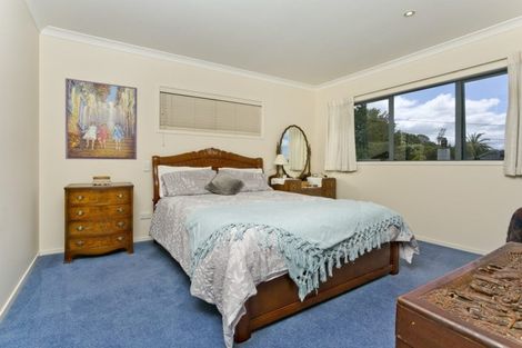 Photo of property in 1a Lake Road, Northcote, Auckland, 0627