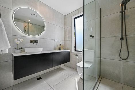 Photo of property in 23u2 Strowan Avenue, Fairfield, Hamilton, 3214