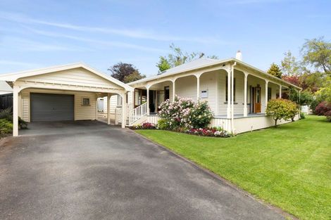 Photo of property in 88 Princes Street, Cambridge, 3434