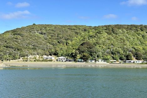 Photo of property in 25 Riverside Road, Taieri Mouth, 9091
