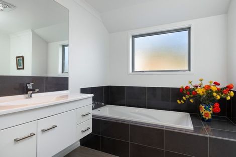 Photo of property in 9 Tui Drive, Picton, 7220