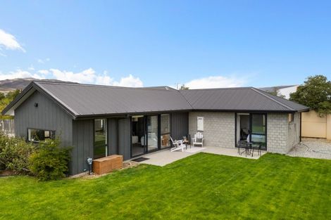 Photo of property in 13 Phoenix Place, Cromwell, 9310
