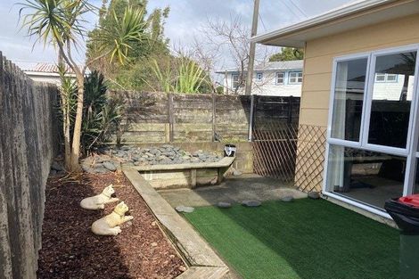Photo of property in 42 Tiraumea Drive, Pakuranga, Auckland, 2010