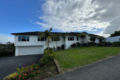 Photo of property in 21 Hornbill Drive, Fairview Heights, Auckland, 0632