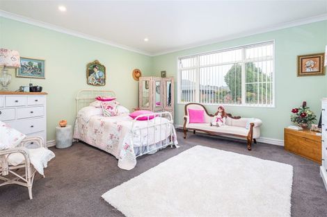 Photo of property in 10 Meeking Place, Aidanfield, Christchurch, 8025