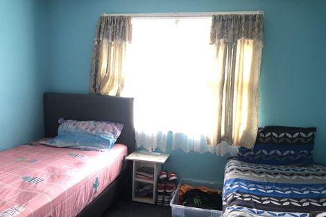 Photo of property in 2/42 Halsey Road, Manurewa, Auckland, 2102