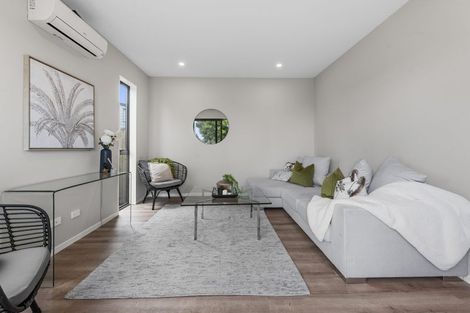 Photo of property in 50 Sandgate Avenue, Botany Downs, Auckland, 2010