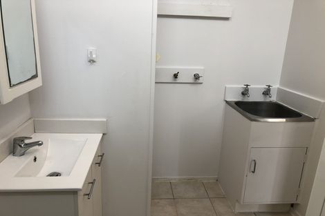 Photo of property in 85d Stottholm Road, Titirangi, Auckland, 0604