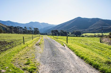 Photo of property in 620 Western Lake Road, Western Lake, Featherston, 5773