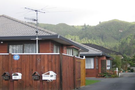 Photo of property in 9c Korau Grove, Stokes Valley, Lower Hutt, 5019