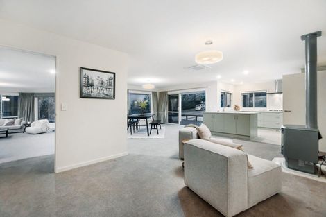 Photo of property in 2 Island View Place, Wanaka, 9305