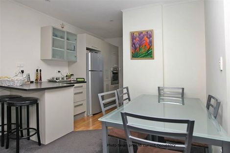 Photo of property in 102u1 Endeavour Street, Lyall Bay, Wellington, 6022