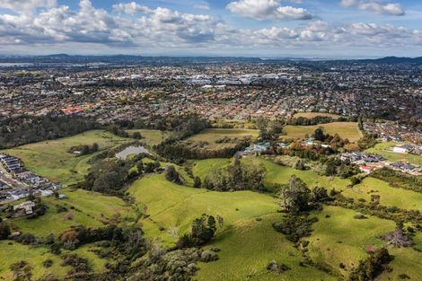 Photo of property in 8-10 Babich Road, Henderson Valley, Auckland, 0614