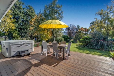 Photo of property in 2 Powells Road, Oxford, 7430