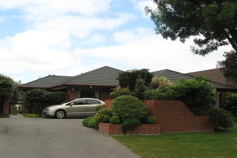 Photo of property in 7 Cricklewood Place, Avonhead, Christchurch, 8042