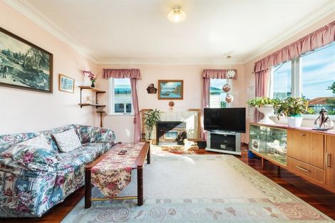 Photo of property in 1/29 James Laurie Street, Henderson, Auckland, 0612