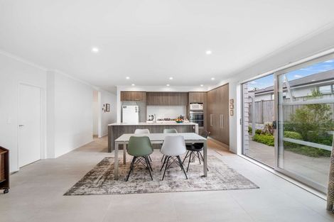 Photo of property in 3 Taikura Avenue, Red Beach, 0932