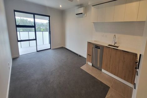 Photo of property in 304/26 Shortfin Place, Flat Bush, Auckland, 2019