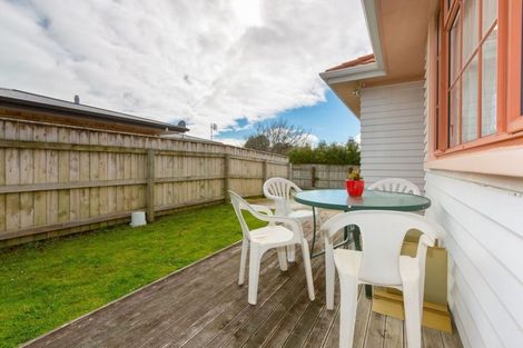 Photo of property in 3/241 Omata Road, Spotswood, New Plymouth, 4310