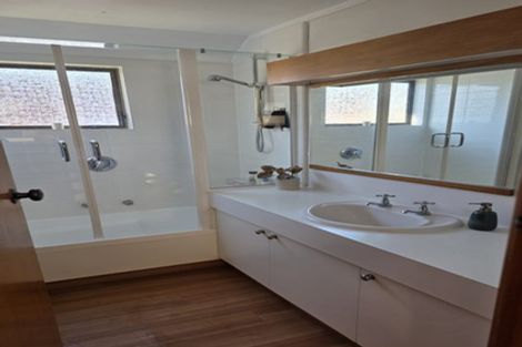 Photo of property in 11 Cannon Street, Westown, New Plymouth, 4310