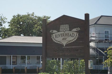 Photo of property in 72 Kaipara Portage Road, Riverhead, 0820