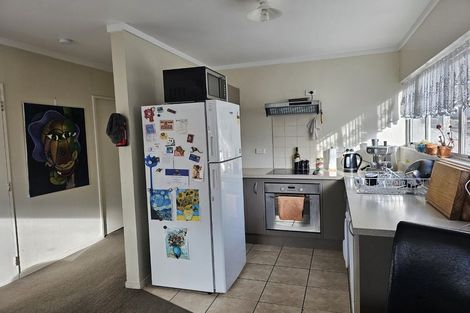Photo of property in 126u8 Redwood Avenue, Tawa, Wellington, 5028