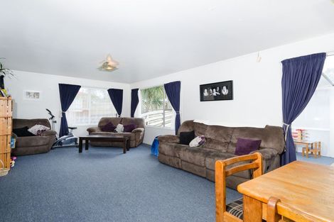 Photo of property in 1 Cushla Place, Massey, Auckland, 0614