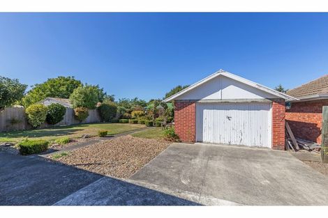 Photo of property in 8 Roslyn Avenue, Mairehau, Christchurch, 8052