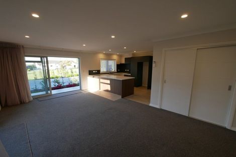 Photo of property in 5 Fiorano Place, Karaka, Papakura, 2113
