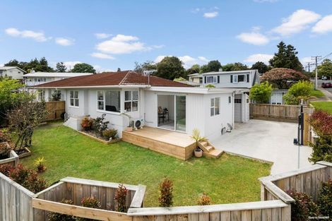 Photo of property in 11 Tonkin Drive, Sunnynook, Auckland, 0620