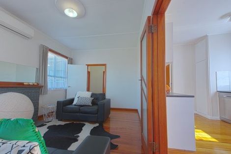 Photo of property in 8 Hinton Road, Taradale, Napier, 4112