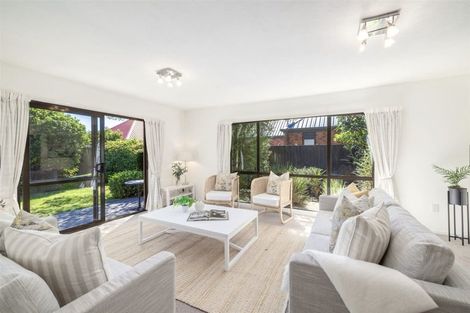 Photo of property in 1/15 Inglewood Place, Avonhead, Christchurch, 8042