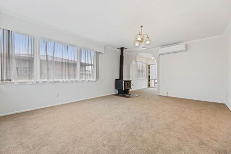 Photo of property in 17 Kenmore Place, Tokoroa, 3420