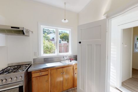 Photo of property in 26 Weka Street, Miramar, Wellington, 6022