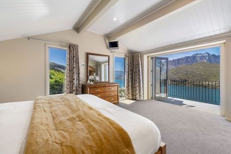 Photo of property in 6a Lancewood Lane, Queenstown, 9300
