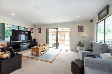 Photo of property in 92 Kemp Road, Massey, Auckland, 0614