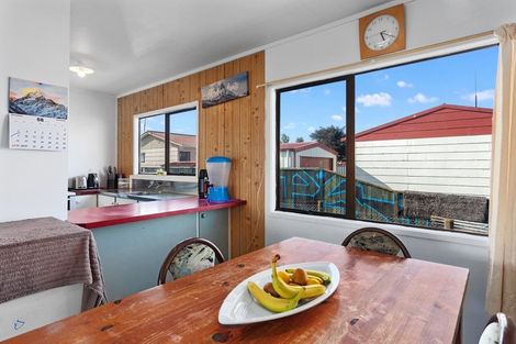 Photo of property in 44 Hotene Street, Whakatane, 3120