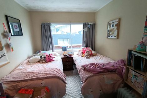 Photo of property in 86 Mitchell Street, Brooklyn, Wellington, 6021