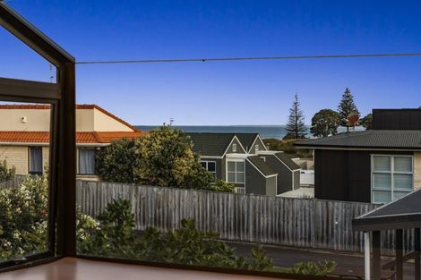 Photo of property in 153 Oceanbeach Road, Mount Maunganui, 3116