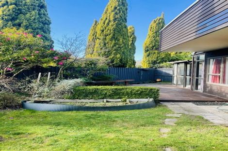 Photo of property in 2/35 Solway Avenue, Ilam, Christchurch, 8041
