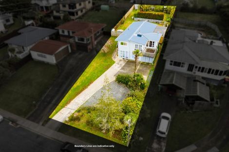 Photo of property in 6 Merville Avenue, Te Atatu South, Auckland, 0610