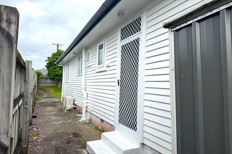 Photo of property in 118 Gloucester Road, Manurewa, Auckland, 2102